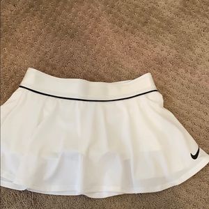 New Nike White Tennis Skirt Slim Fit Size S